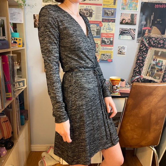 GAP knitted grey tie waist skater dress! - Picture 2 of 12